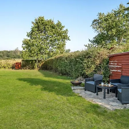 Stunning In With Kitchen Feriehus *
