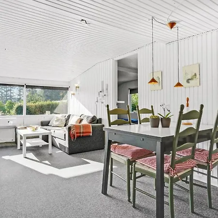 Stunning In With Kitchen *