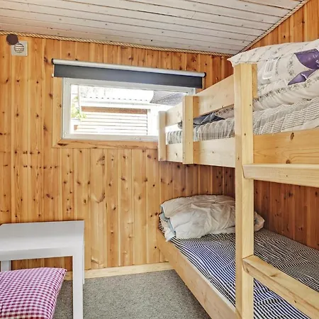 Stunning In With Kitchen