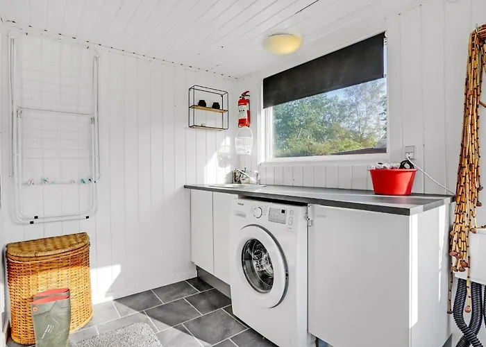 Casa de Férias Stunning In With Kitchen *